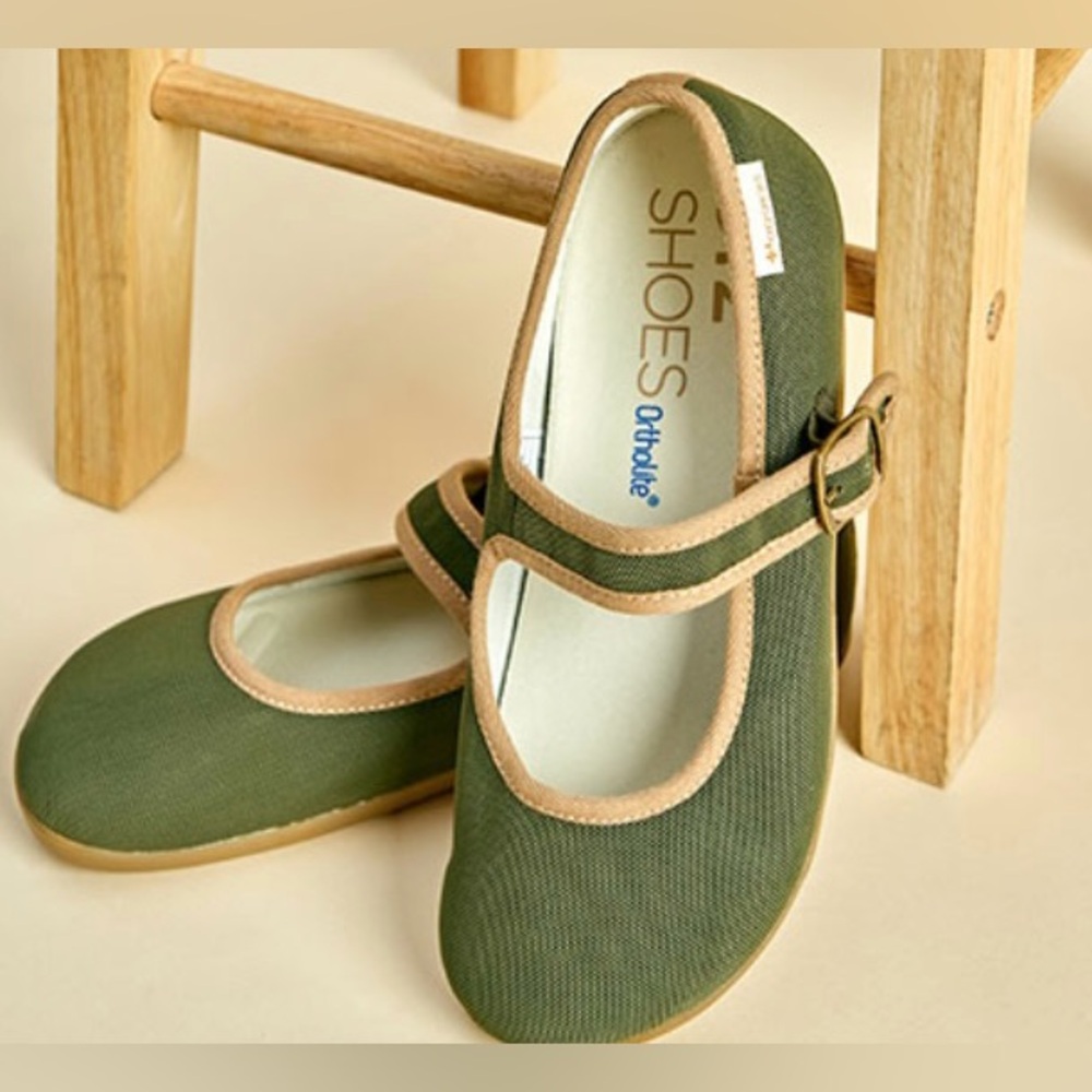Green and Tan Loafers Comfortable Flats Shoes